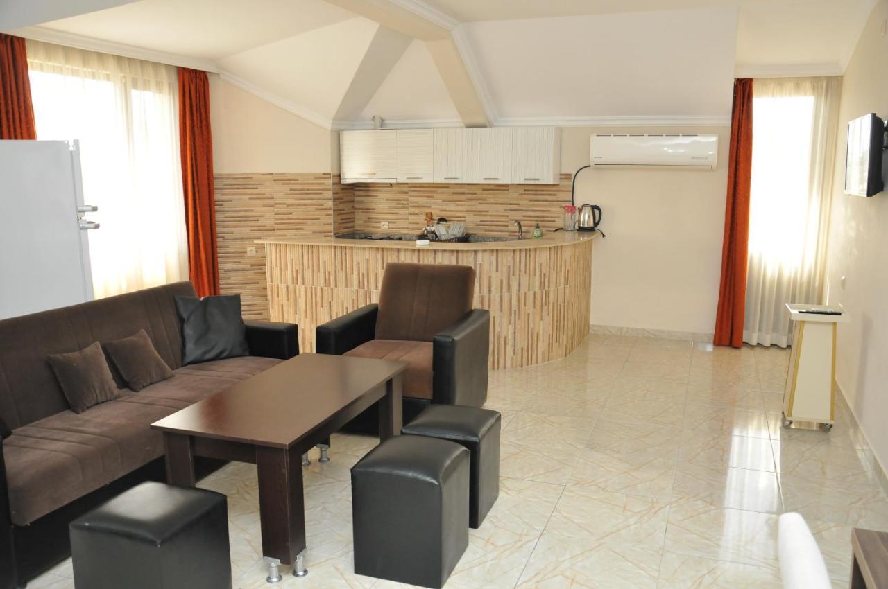 Apartments Residence บาทูมิ ภายนอก รูปภาพ