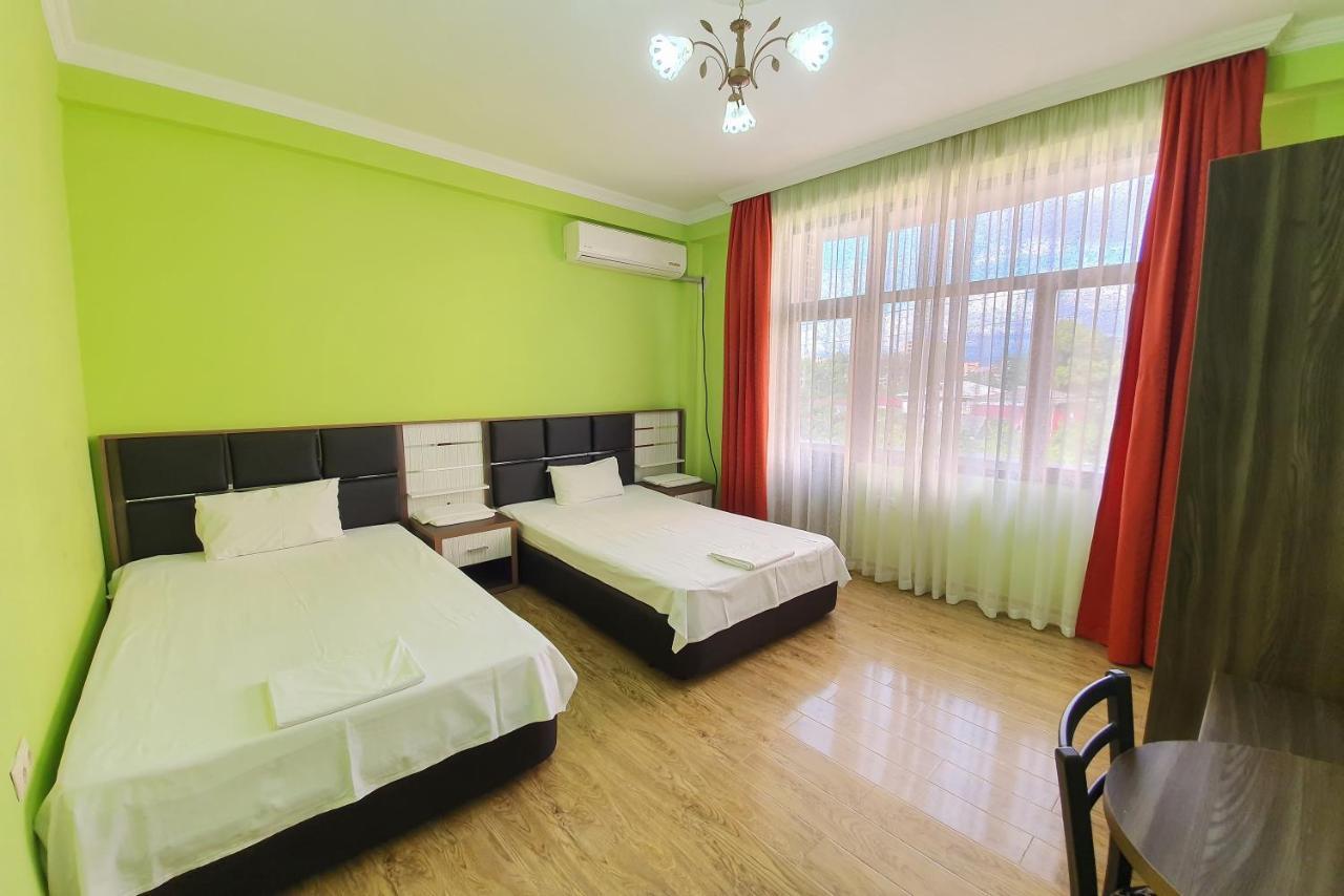 Apartments Residence บาทูมิ ภายนอก รูปภาพ