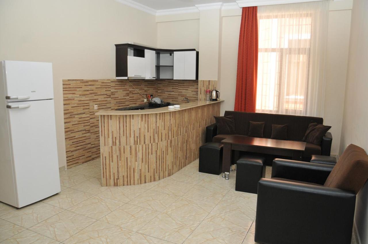 Apartments Residence บาทูมิ ภายนอก รูปภาพ